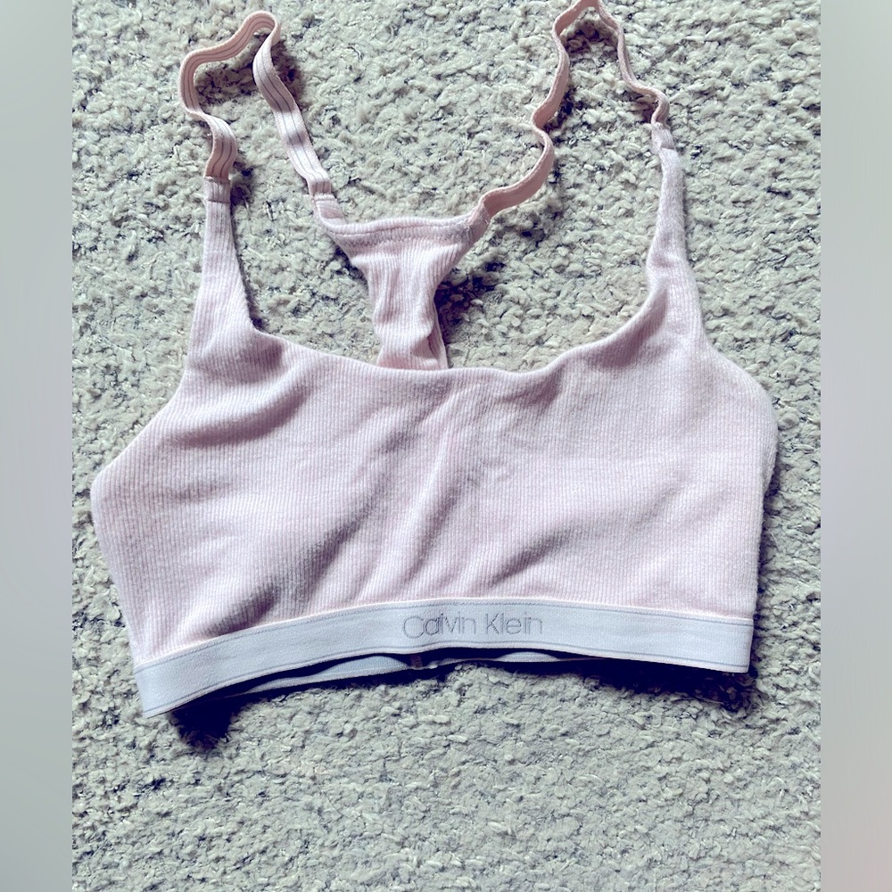 Blah pink SOFT STRETCHY Calvin Klein bra